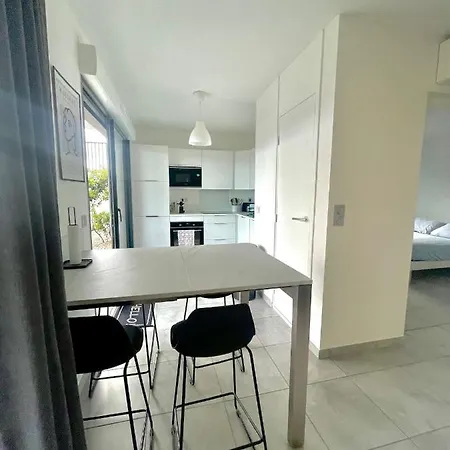 Appartement Tres Beau F3 Avec Jardin *